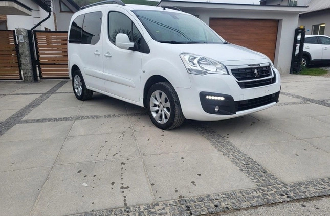 Peugeot Partner cena 46999 przebieg: 163610, rok produkcji 2019 z Chęciny małe 191